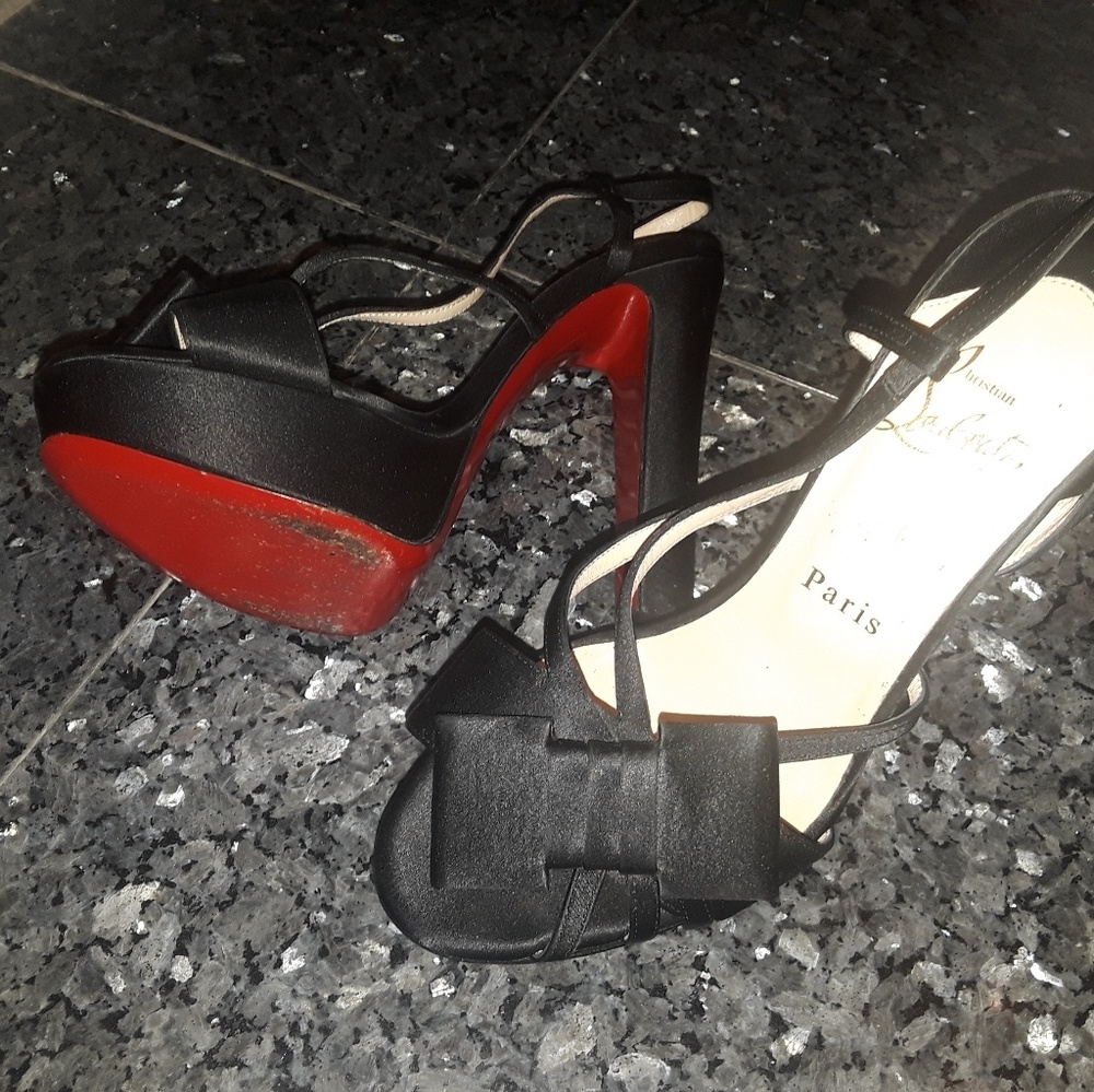 Christian louboutin 38.5